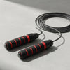 Corda para saltar Pro, com rolamentos de esferas ajustáveis, com fio de velocidade sem emaranhado, com alças de espuma, apto para fitness e exercícios em casa.